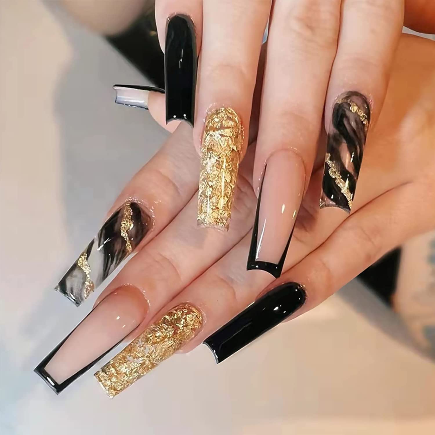 Pose ongles résine